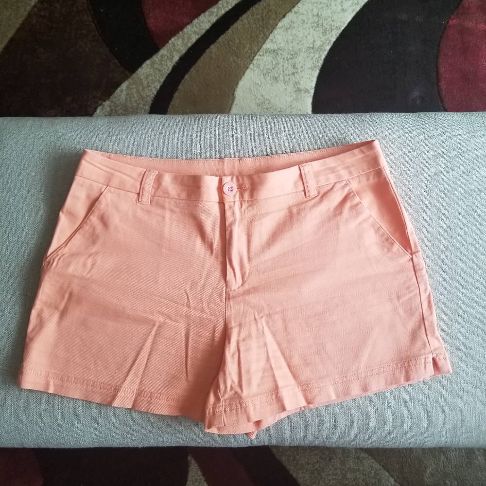 Women's Shorts-Academy